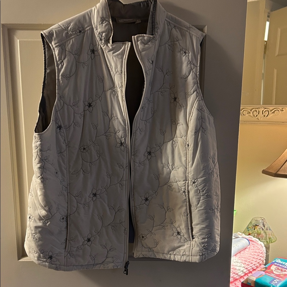 Croft & Barrow White Floral Quilted Vest